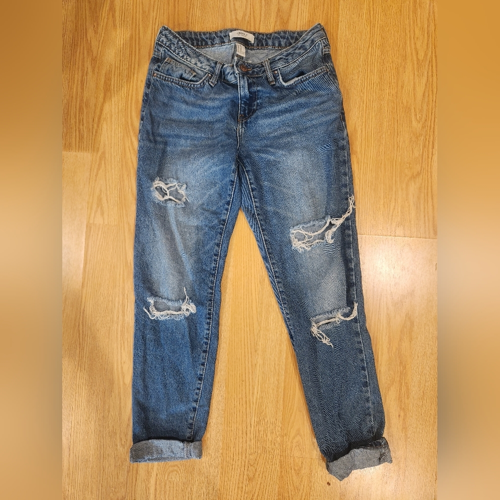 Forever 21 Women's Distressed Jeans size 25